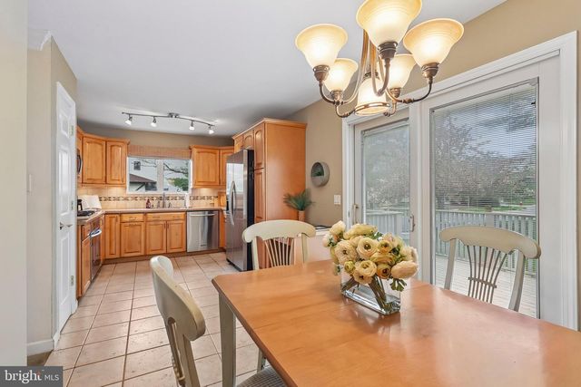 1 BALAMOR LN, Ewing, NJ 08628