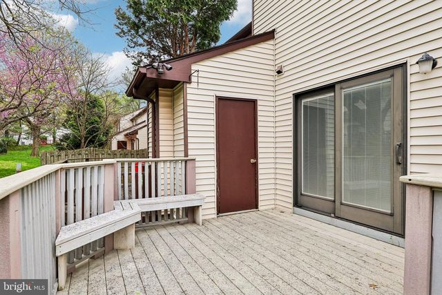 1 BALAMOR LN, Ewing, NJ 08628