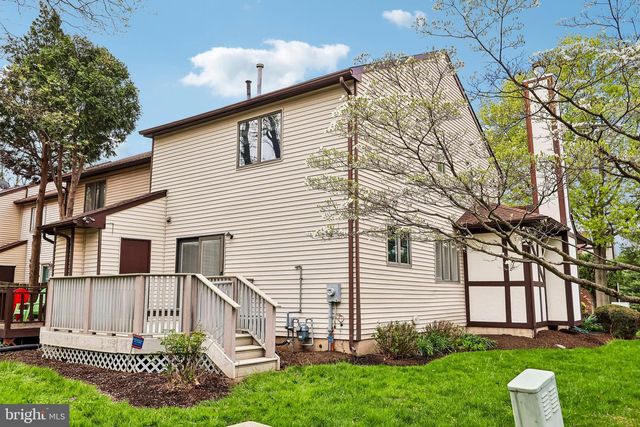 1 BALAMOR LN, Ewing, NJ 08628