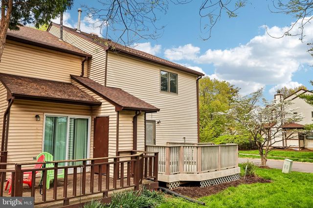 1 BALAMOR LN, Ewing, NJ 08628