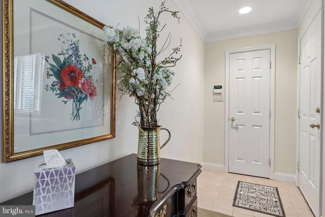 1 BALAMOR LN, Ewing, NJ 08628