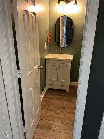 6048 Southbay Drive, Indianapolis, IN 46250