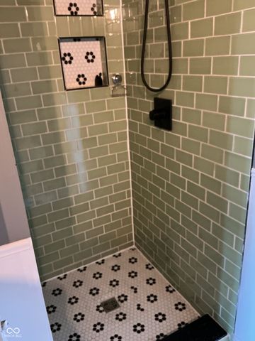 6048 Southbay Drive, Indianapolis, IN 46250