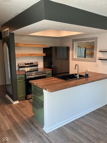 6048 Southbay Drive, Indianapolis, IN 46250