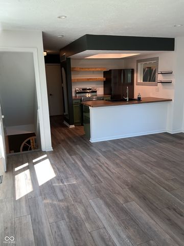 6048 Southbay Drive, Indianapolis, IN 46250