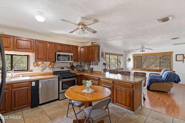 8264 E DAKOTA Road, Hereford, AZ 85615