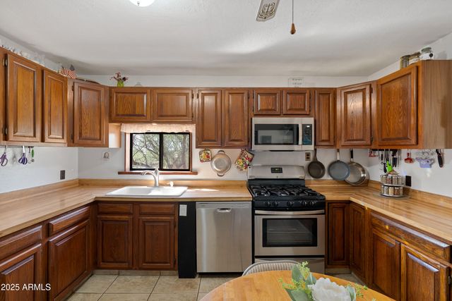 8264 E DAKOTA Road, Hereford, AZ 85615