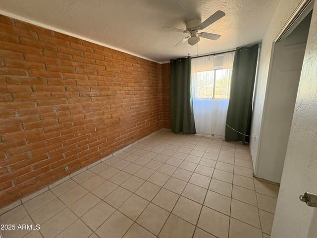 8264 E DAKOTA Road, Hereford, AZ 85615