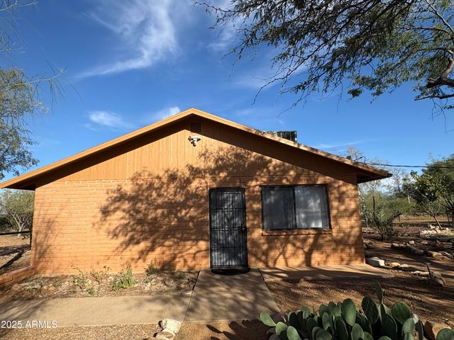 8264 E DAKOTA Road, Hereford, AZ 85615