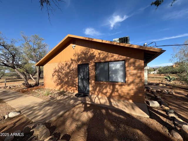 8264 E DAKOTA Road, Hereford, AZ 85615
