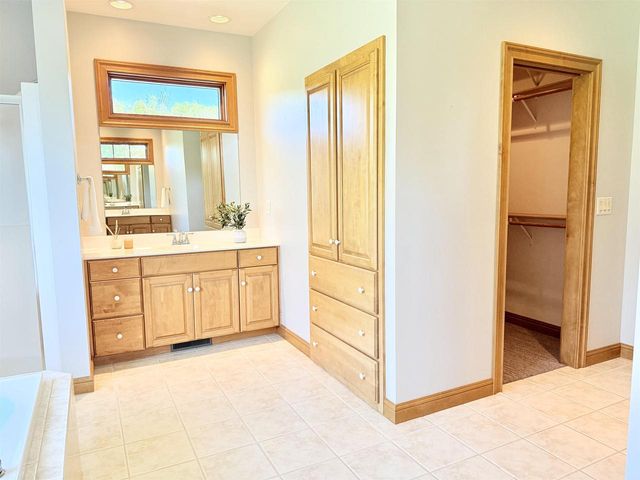 1071 WRIGHTSTOWN ROAD, De Pere, WI 54115
