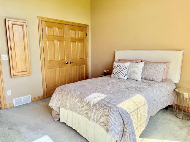 1071 WRIGHTSTOWN ROAD, De Pere, WI 54115