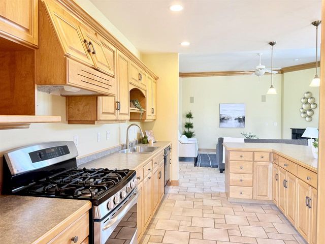 1071 WRIGHTSTOWN ROAD, De Pere, WI 54115