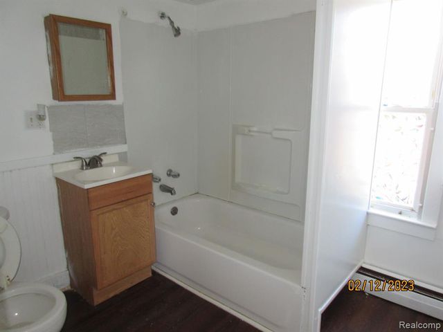 7283 Ford Avenue, Warren, MI 48091