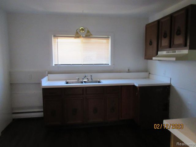 7283 Ford Avenue, Warren, MI 48091