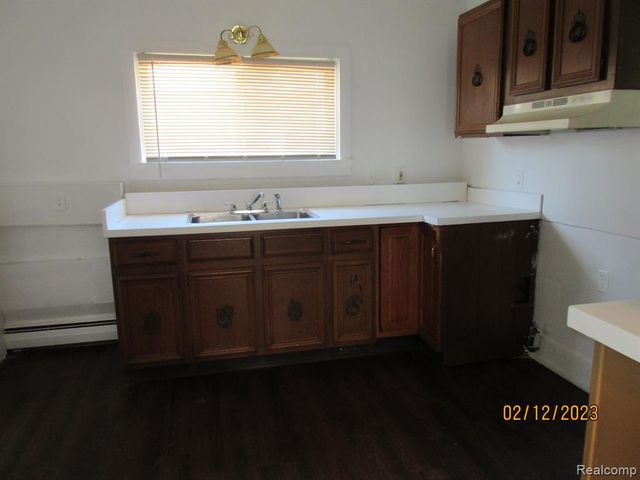 7283 Ford Avenue, Warren, MI 48091