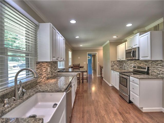 393 Hilderbrand Drive, Sandy Springs, GA 30328