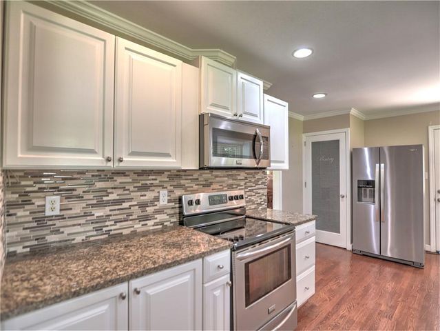 393 Hilderbrand Drive, Sandy Springs, GA 30328
