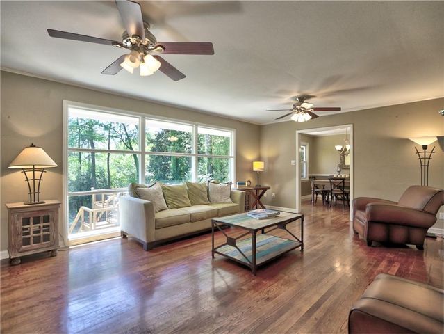 393 Hilderbrand Drive, Sandy Springs, GA 30328