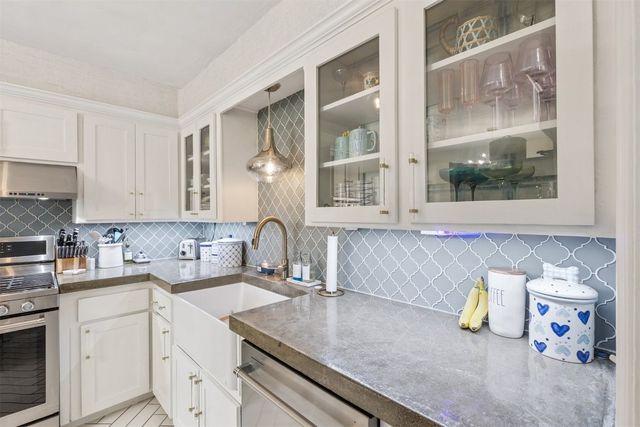 623 E 27th Street, Edmond, OK 73013