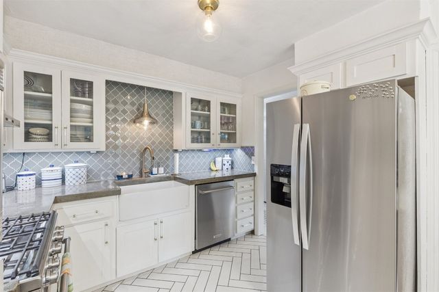 623 E 27th Street, Edmond, OK 73013