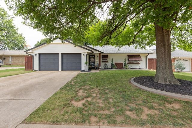 623 E 27th Street, Edmond, OK 73013