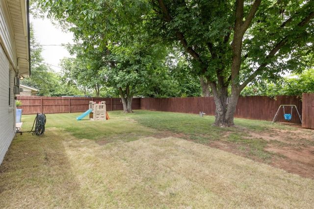 623 E 27th Street, Edmond, OK 73013