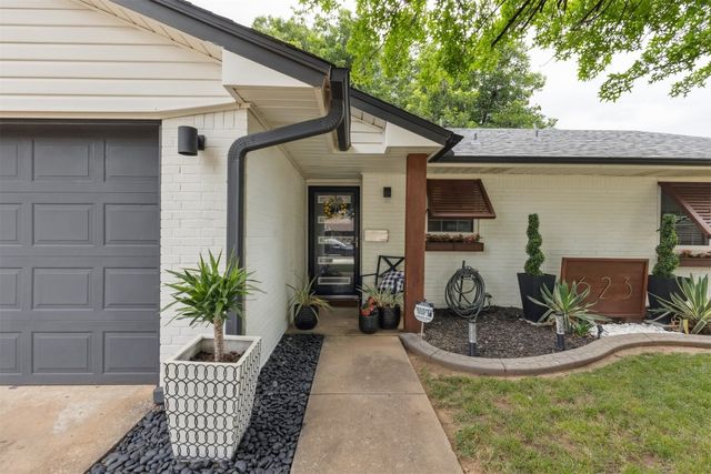 623 E 27th Street, Edmond, OK 73013