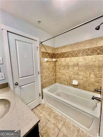 221 Semel Circle NW 261, Atlanta, GA 30309