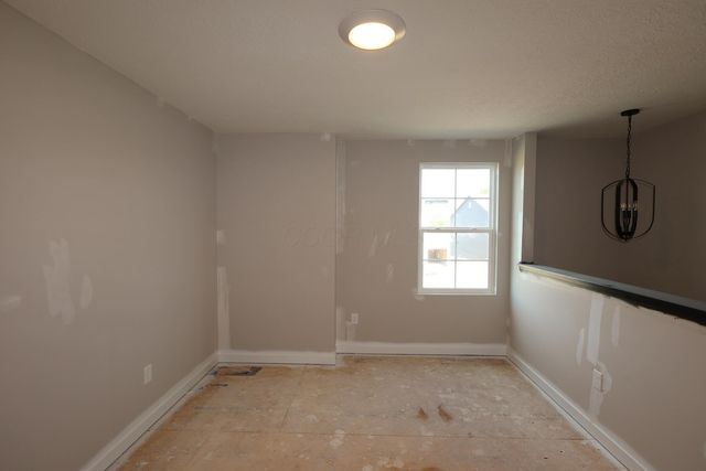 714 Clark Drive, Reynoldsburg, OH 43068