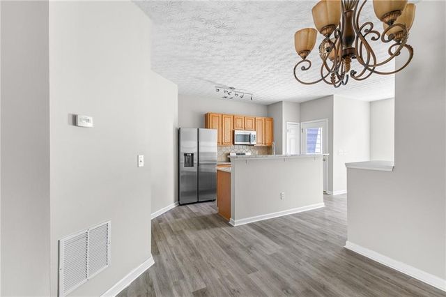 6604 Splashwater Drive, Flowery Branch, GA 30542