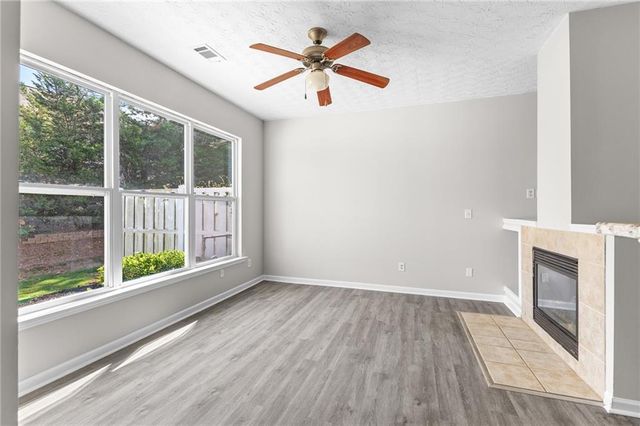 6604 Splashwater Drive, Flowery Branch, GA 30542