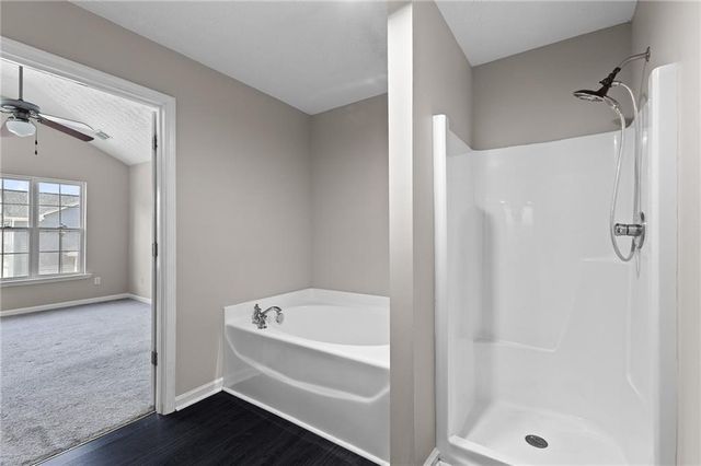 6604 Splashwater Drive, Flowery Branch, GA 30542