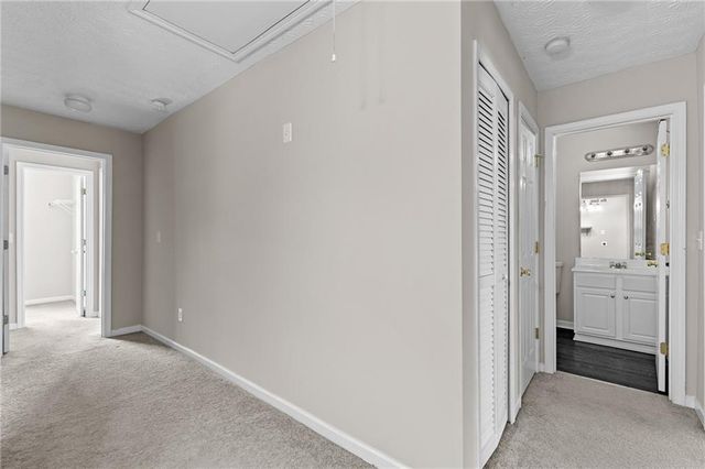 6604 Splashwater Drive, Flowery Branch, GA 30542