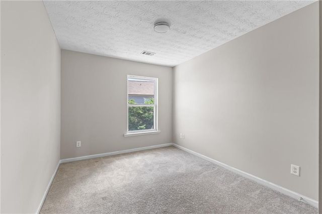 6604 Splashwater Drive, Flowery Branch, GA 30542