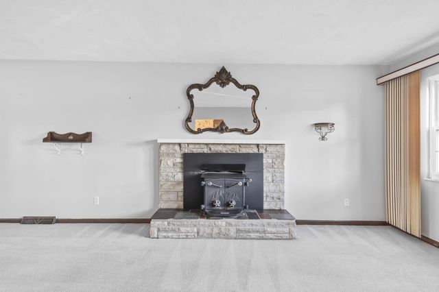 310 Summit Ridge Road N, Reynoldsburg, OH 43068