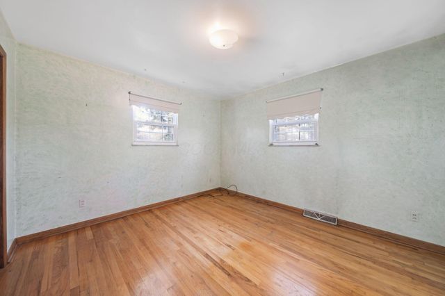 310 Summit Ridge Road N, Reynoldsburg, OH 43068