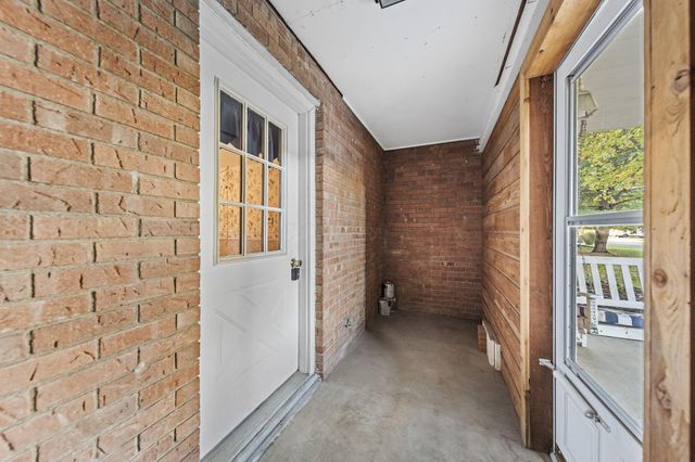 310 Summit Ridge Road N, Reynoldsburg, OH 43068