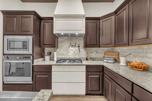 7377 WOODEN NICKEL Drive, El Paso, TX 79911