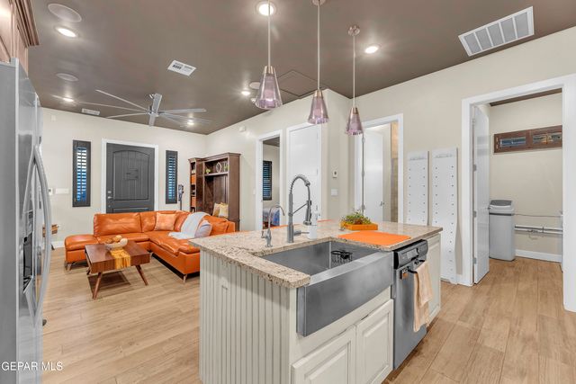 7377 WOODEN NICKEL Drive, El Paso, TX 79911