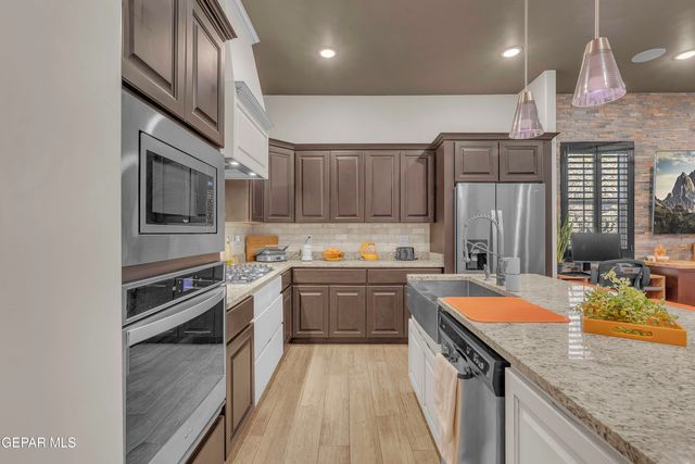 7377 WOODEN NICKEL Drive, El Paso, TX 79911