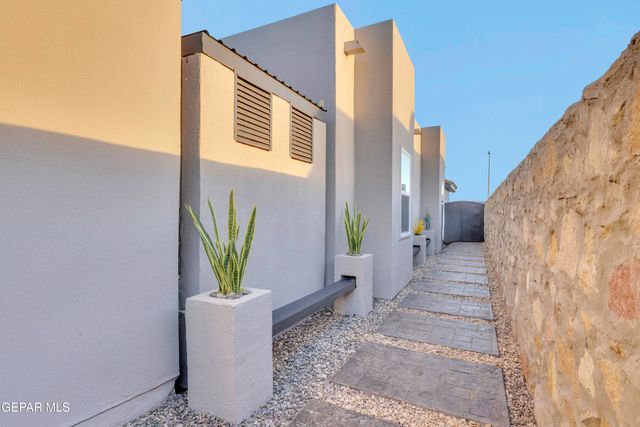 7377 WOODEN NICKEL Drive, El Paso, TX 79911