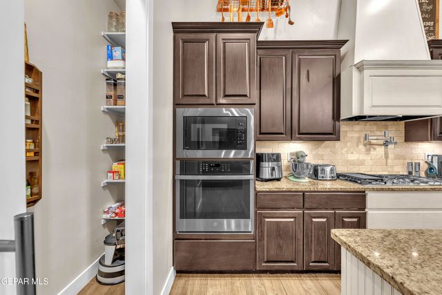 7377 WOODEN NICKEL Drive, El Paso, TX 79911