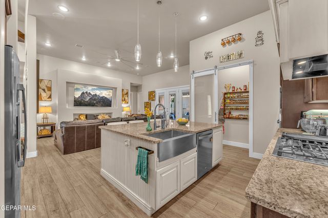 7377 WOODEN NICKEL Drive, El Paso, TX 79911