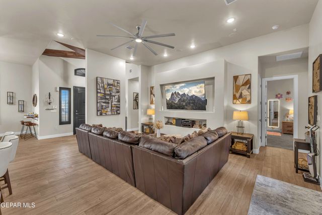 7377 WOODEN NICKEL Drive, El Paso, TX 79911