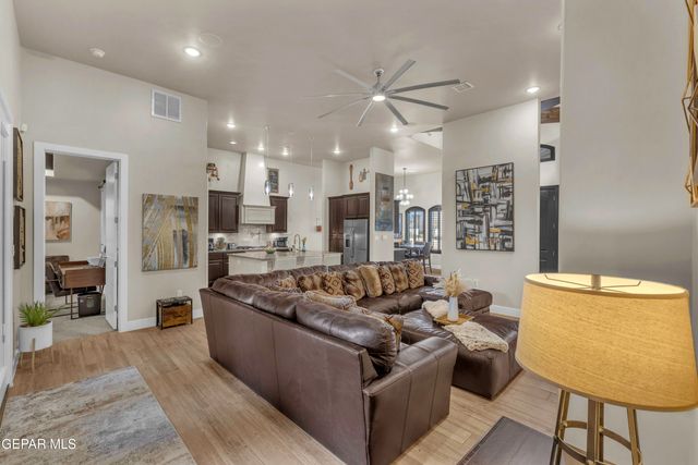 7377 WOODEN NICKEL Drive, El Paso, TX 79911