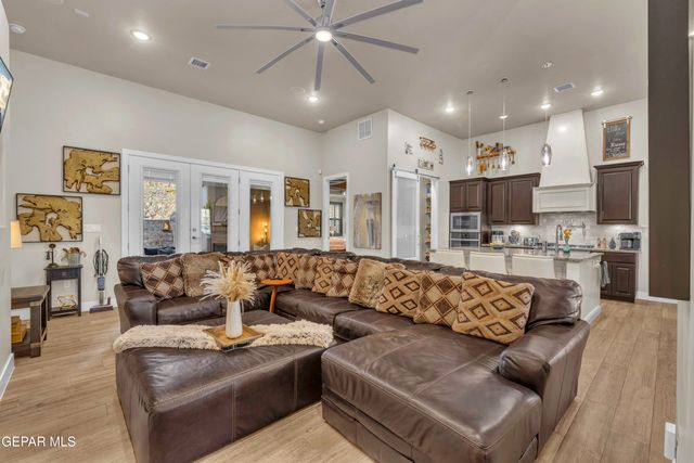 7377 WOODEN NICKEL Drive, El Paso, TX 79911