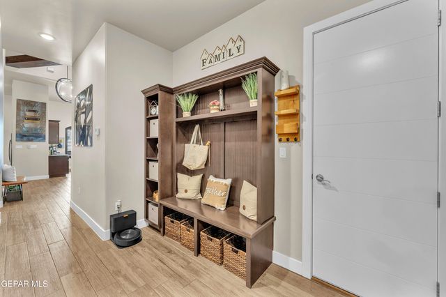 7377 WOODEN NICKEL Drive, El Paso, TX 79911