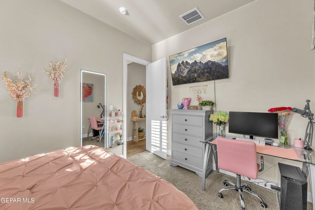 7377 WOODEN NICKEL Drive, El Paso, TX 79911