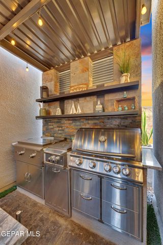 7377 WOODEN NICKEL Drive, El Paso, TX 79911